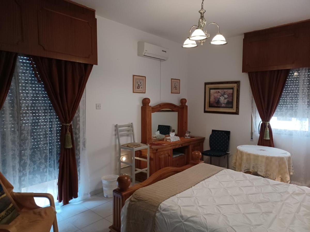 Shared Top 1St Floor Villa Лимасол Экстерьер фото