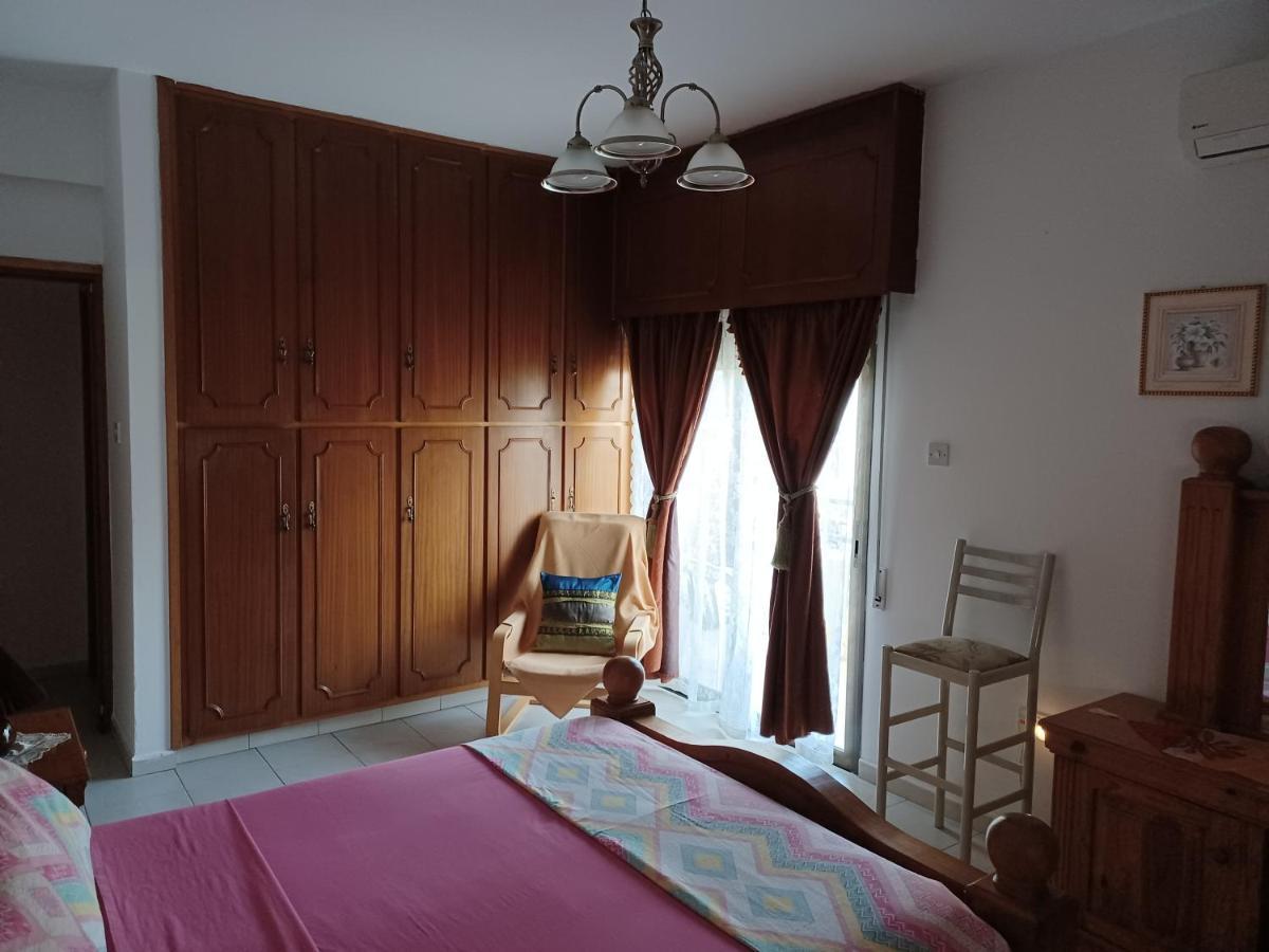 Shared Top 1St Floor Villa Лимасол Экстерьер фото
