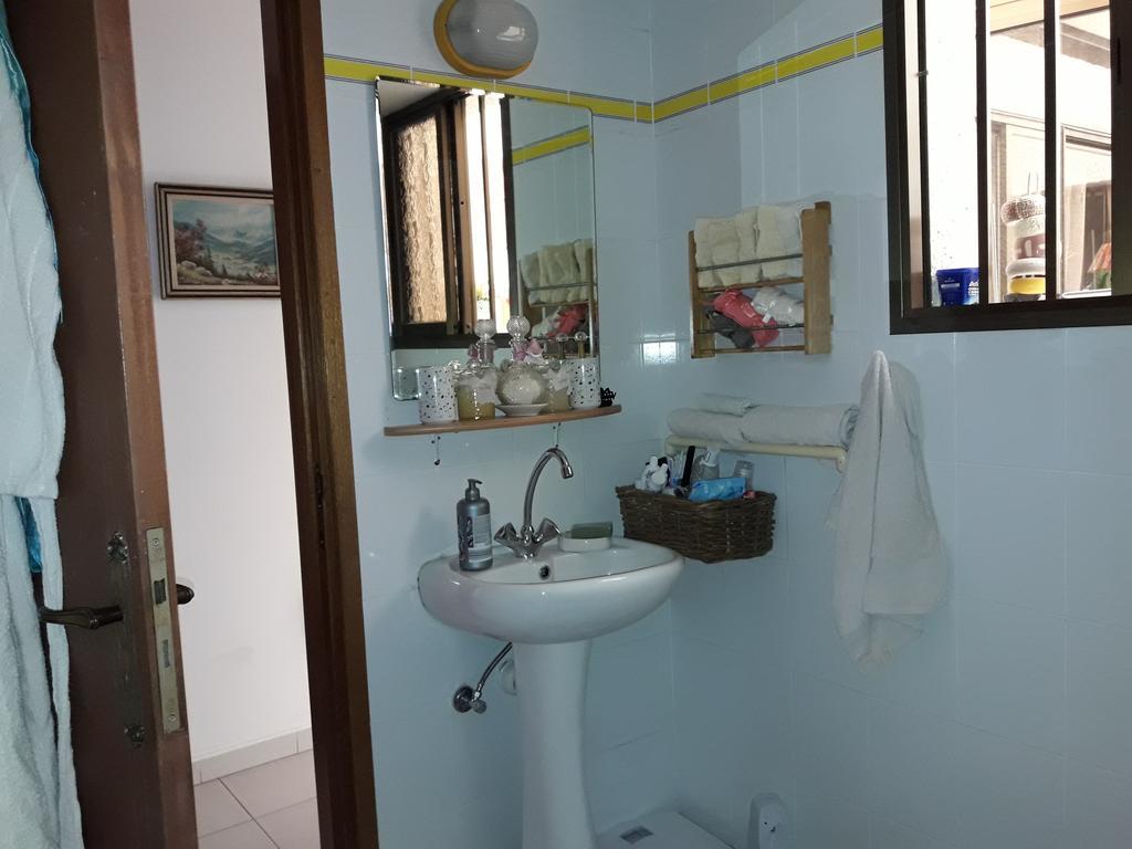 Shared Top 1St Floor Villa Лимасол Экстерьер фото